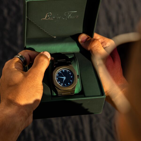 luxury mechanical watch® aura